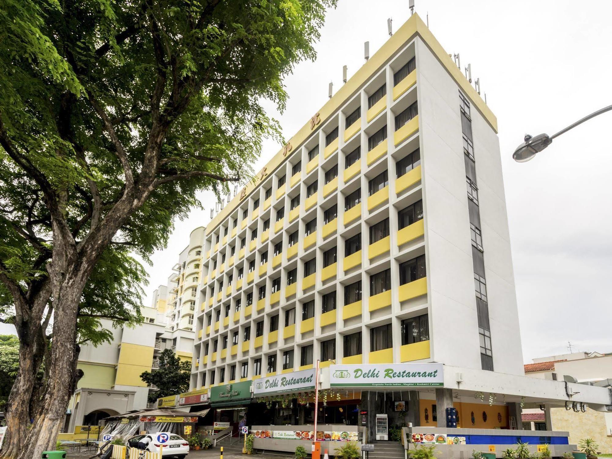 L Hotel At Broadway Singapore Exterior photo